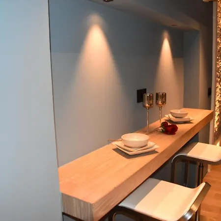 Serendipity East - 2 Semesterbostad Alba (Piedmont)
